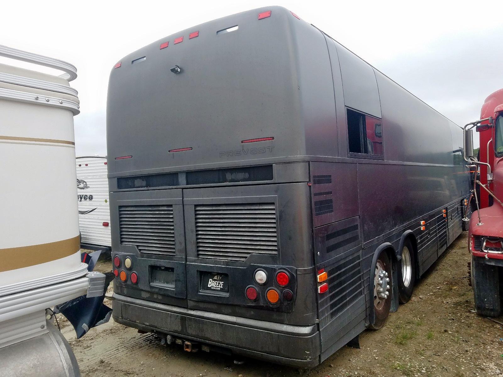 2005 Prevost Bus