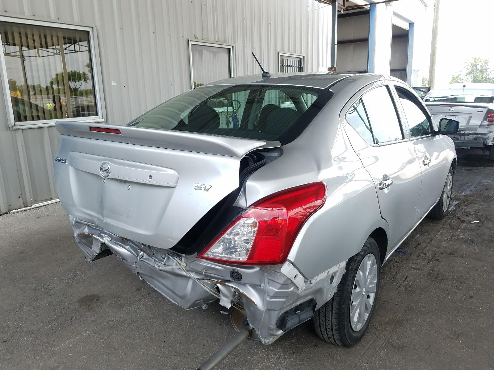 2018 Nissan Versa