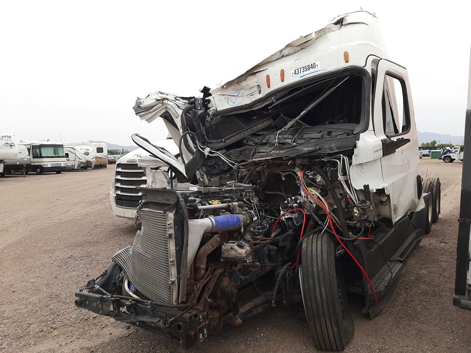 2020 Freightliner Cascadia 126