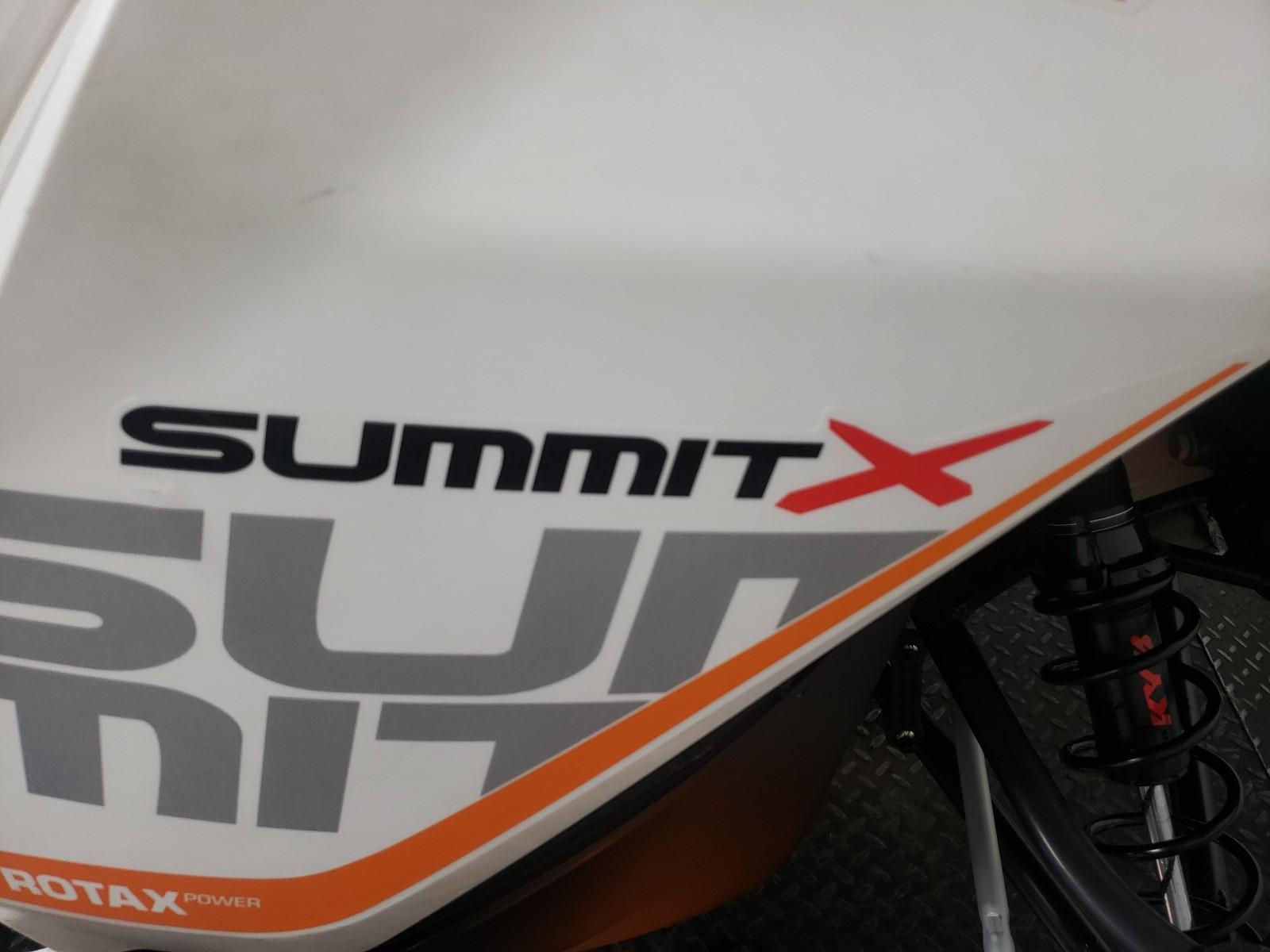 2017 Skidoo Summit 850