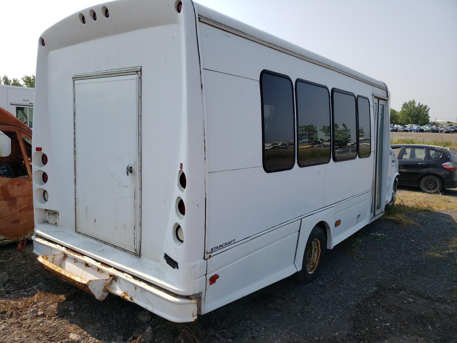 2008 Ford Econoline E450 Super Duty Cutaway Van