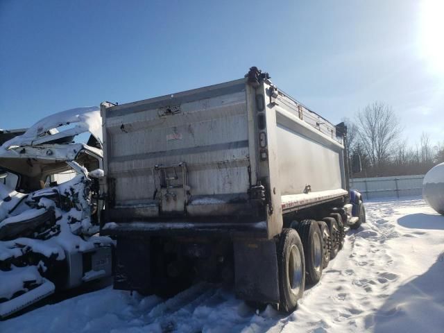 2018 Peterbilt 567