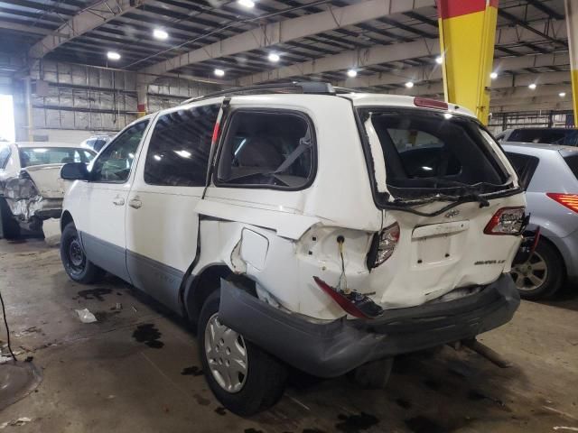 2001 Toyota Sienna LE