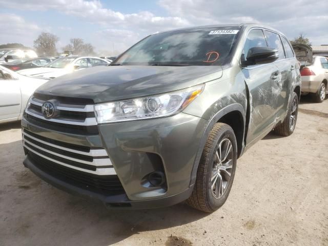 2017 Toyota Highlander LE