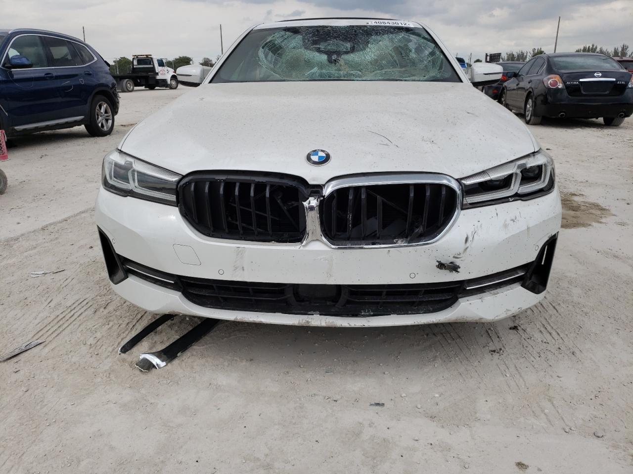 2022 BMW 530 i