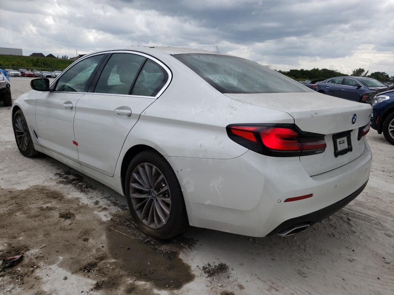 2022 BMW 530 i