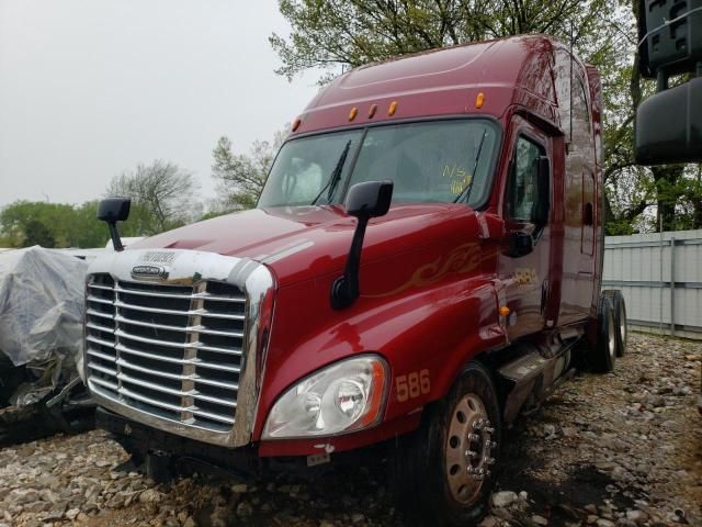 2013 Freightliner Cascadia 125