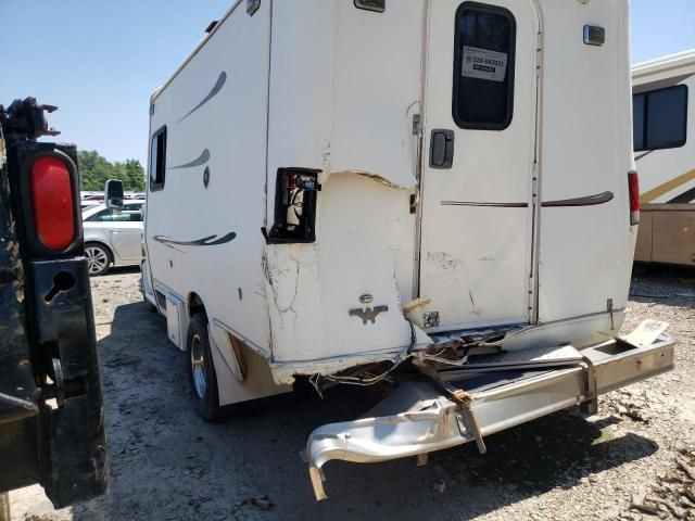 2002 Ford Econoline E450 Super Duty Cutaway Van
