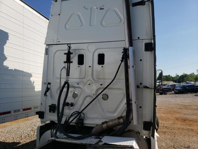 2013 Freigliner Cascadia 125