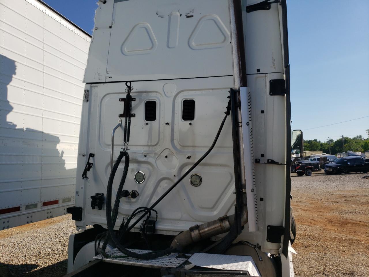 2013 Freigliner Cascadia 125