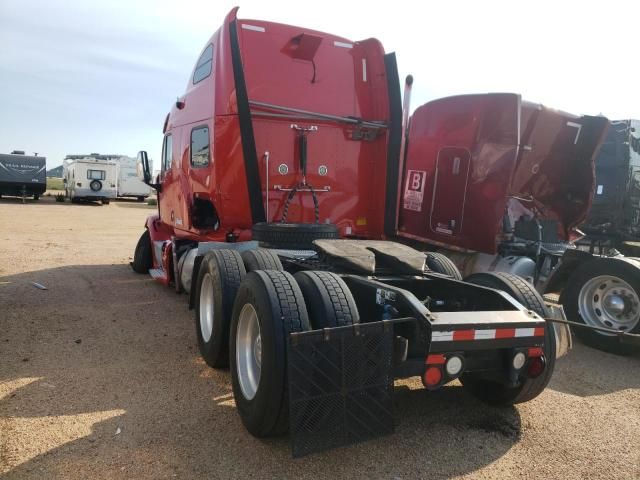 2015 Peterbilt 587