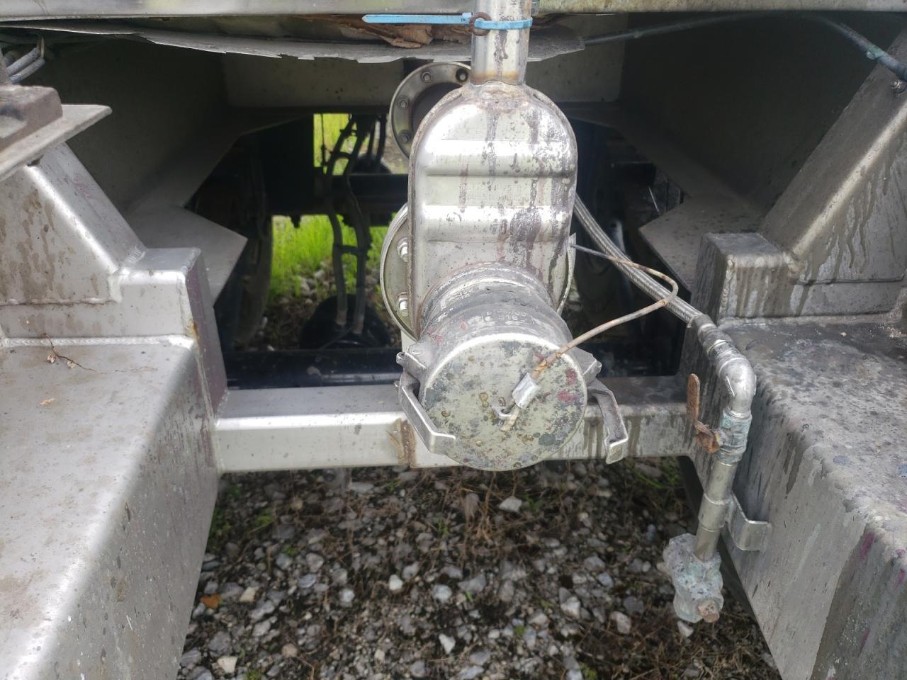 2000 Bulk Tanker