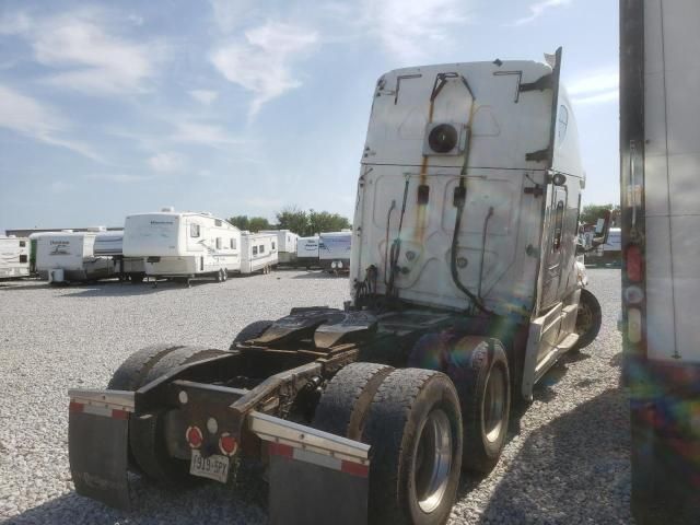 2014 Freightliner Cascadia 125