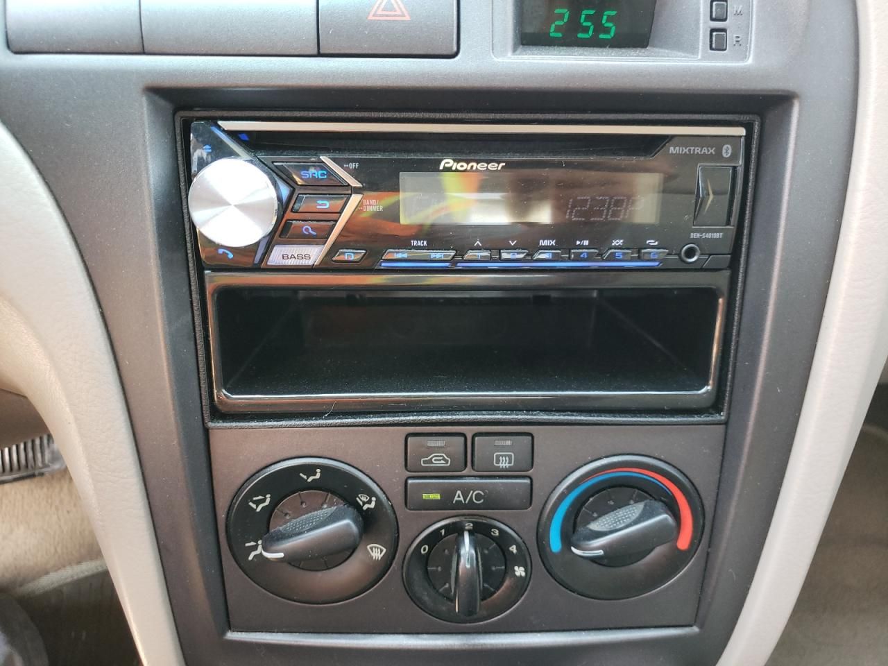 2003 Hyundai Elantra gls