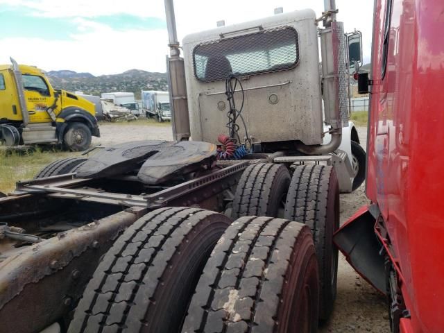 2005 Peterbilt 378