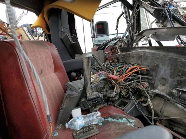 1993 Kenworth Construction T800