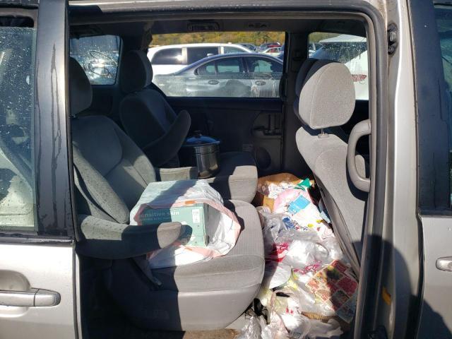 2010 Toyota Sienna ce