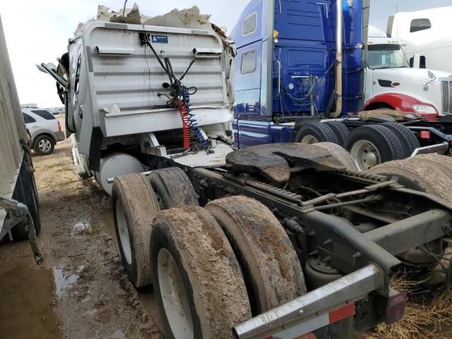 2017 Freightliner Cascadia 125