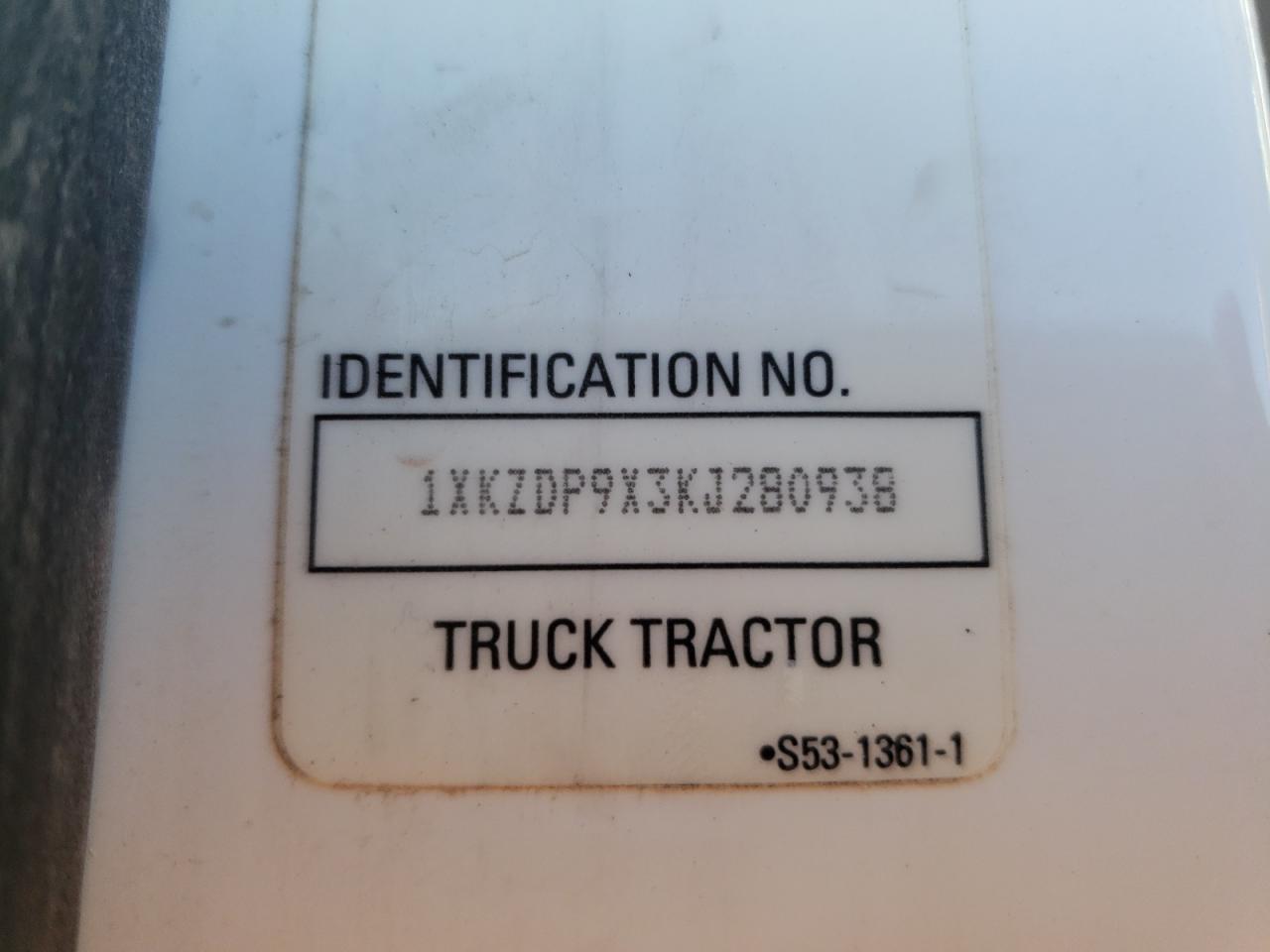 2019 Kenworth Construction T880