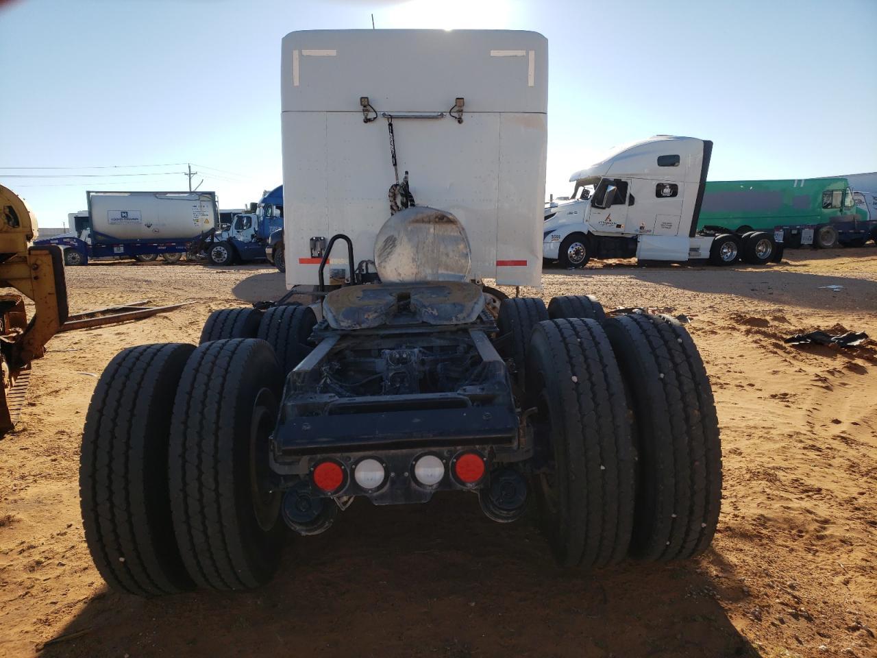 2019 Kenworth Construction T880