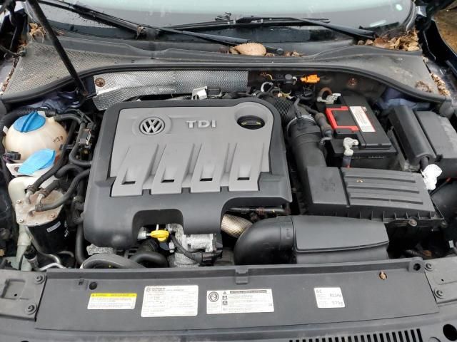 2014 Volkswagen Passat SE