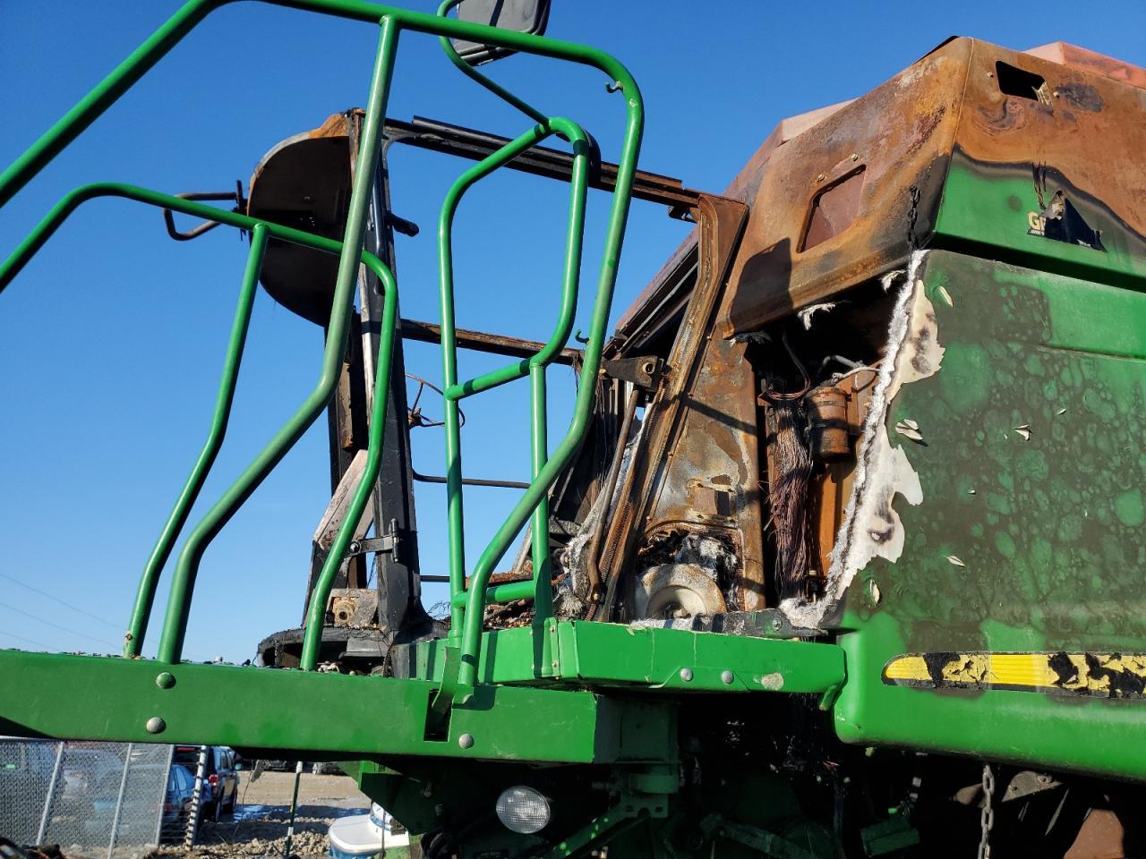 2010 John Deere Combine