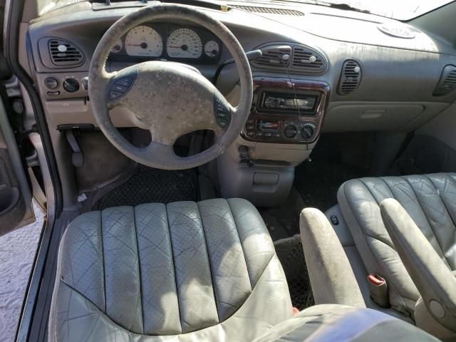 2000 Chrysler Town & Country Limited