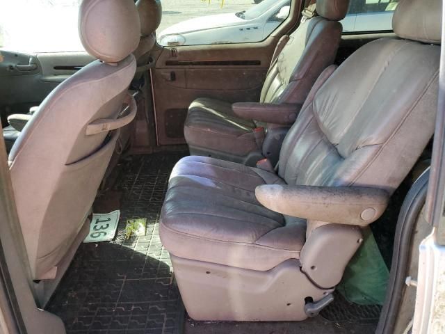 2000 Chrysler Town & Country Limited