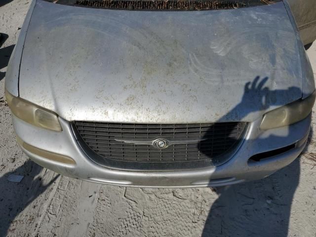 2000 Chrysler Town & Country Limited