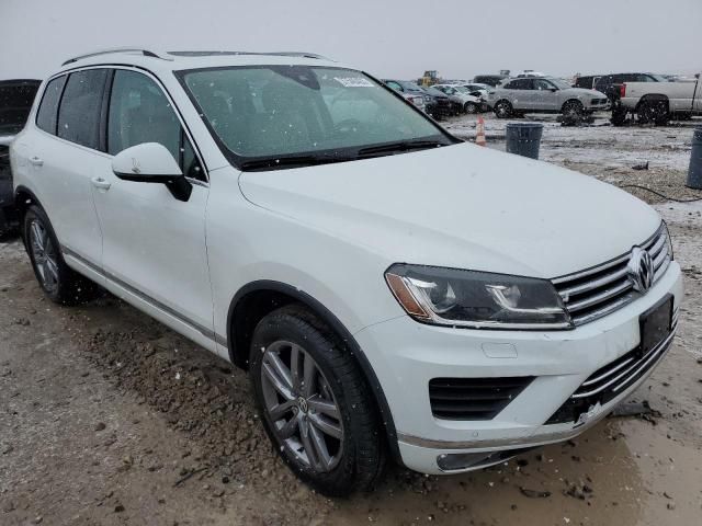 2016 Volkswagen Touareg Sport