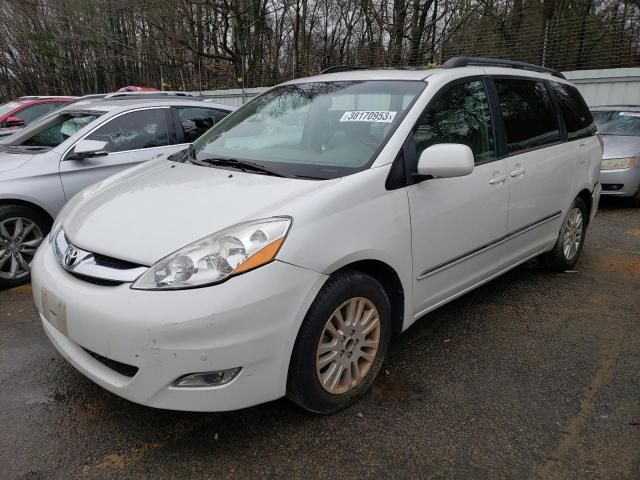 2008 Toyota Sienna XLE