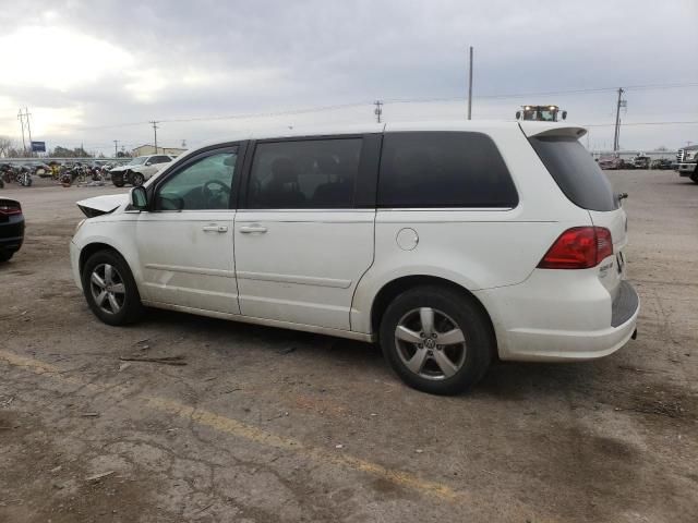 2010 Volkswagen Routan SE