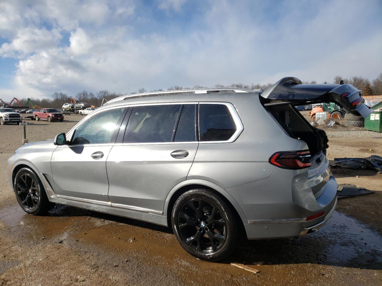 2023 BMW X7 Xdrive40i