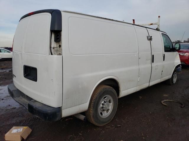 2017 Chevrolet Express G2500