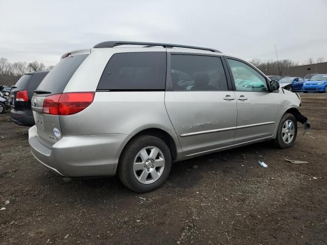 2004 Toyota Sienna CE