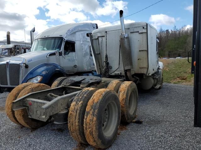 2003 Freightliner Conventional Columbia