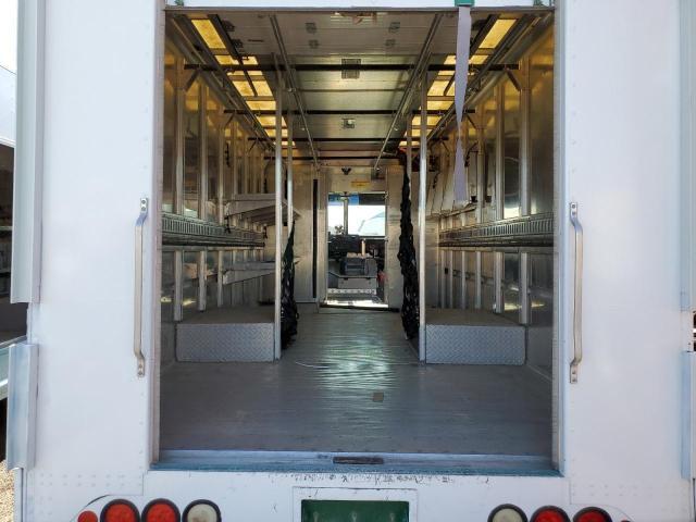 2010 Freightliner Chassis m Line Walk-in van