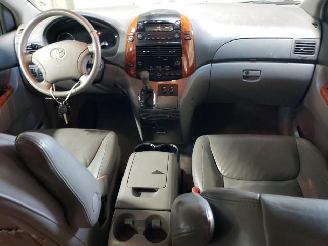 2006 Toyota Sienna XLE