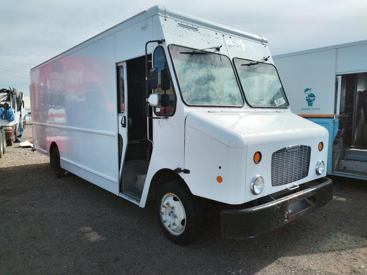 2010 Freightliner Chassis M Line WALK-IN Van