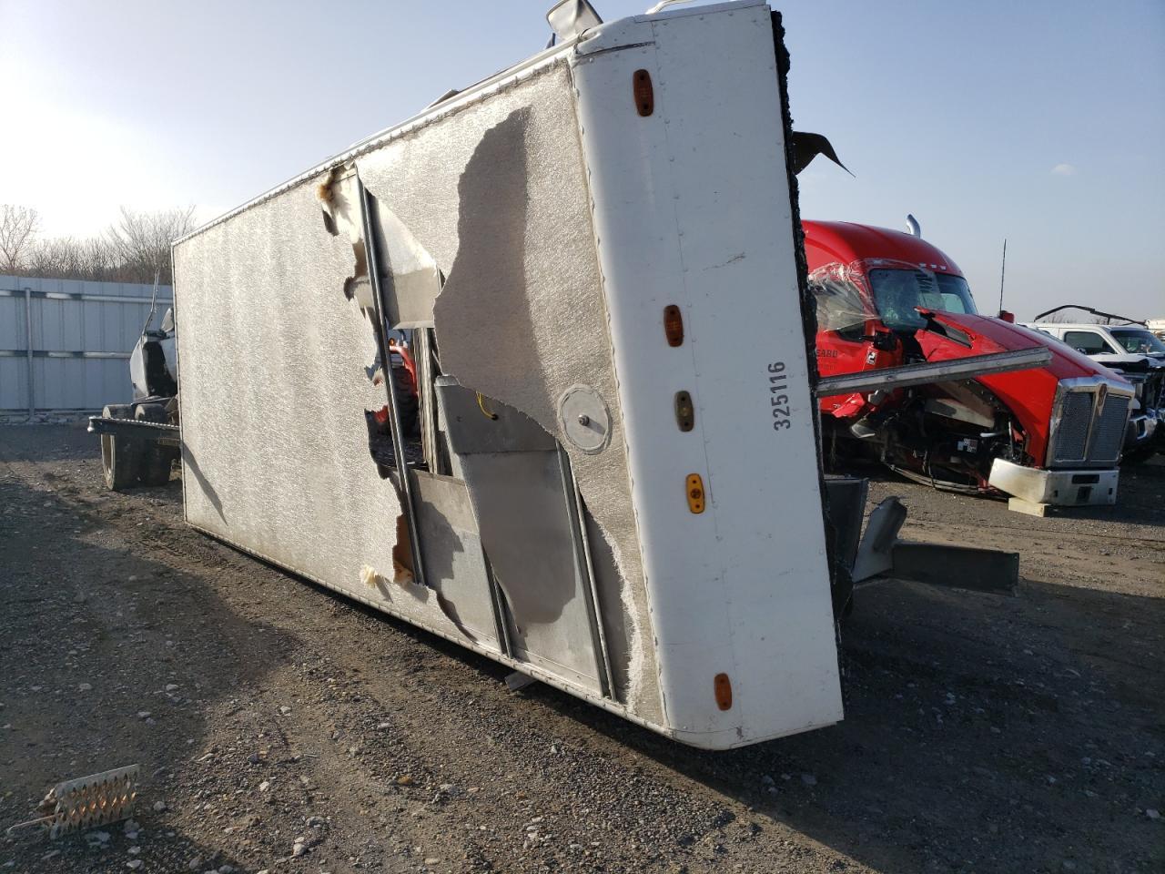 1999 Freightliner Chassis M Line WALK-IN Van