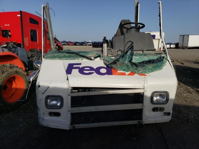 1999 Freightliner Chassis m Line Walk-in van