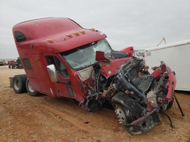 2013 Peterbilt 587