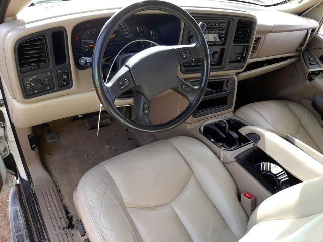 2004 Chevrolet Suburban C1500