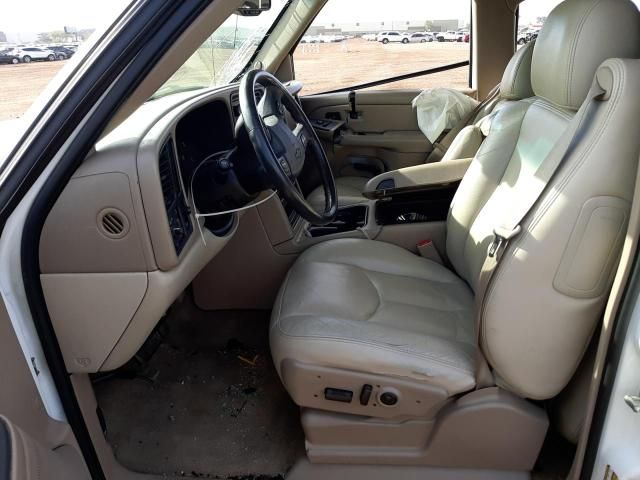 2004 Chevrolet Suburban C1500