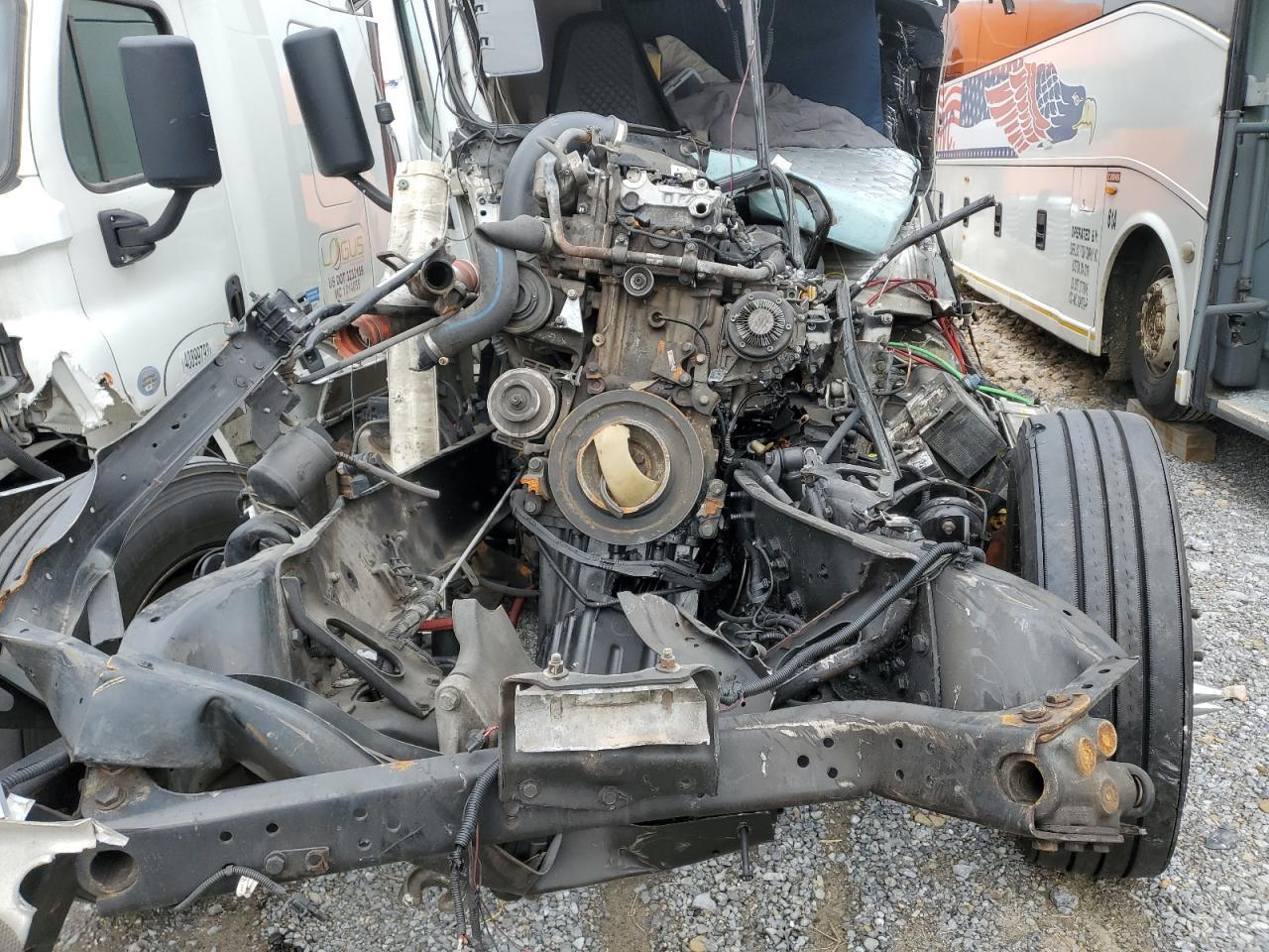 2015 Freightliner Cascadia 125