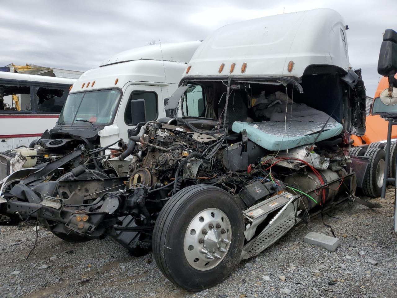 2015 Freightliner Cascadia 125