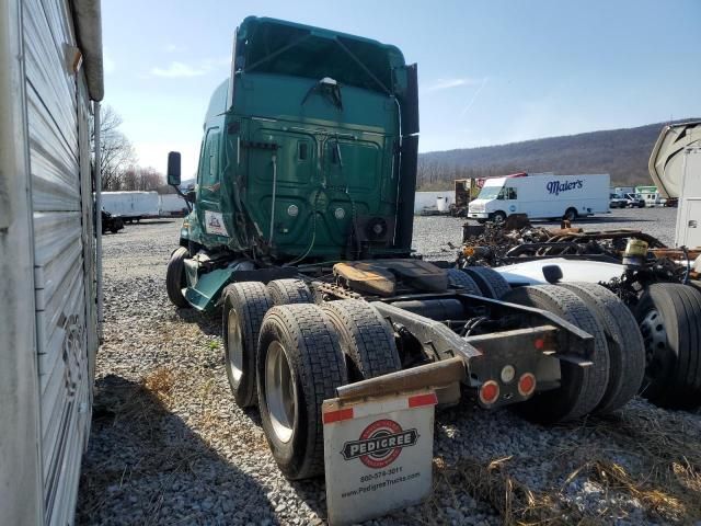 2018 Freightliner Cascadia 113