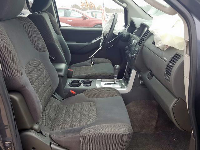 2010 Nissan Pathfinder s