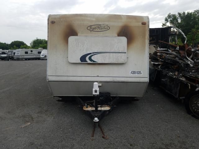 2000 Trail King Trailer