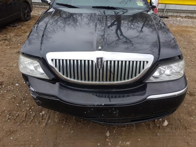 2004 Lincoln Town car Executive